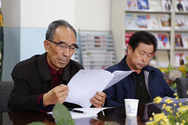 離退部學習貫徹集團“打造陽光南航決定”精神